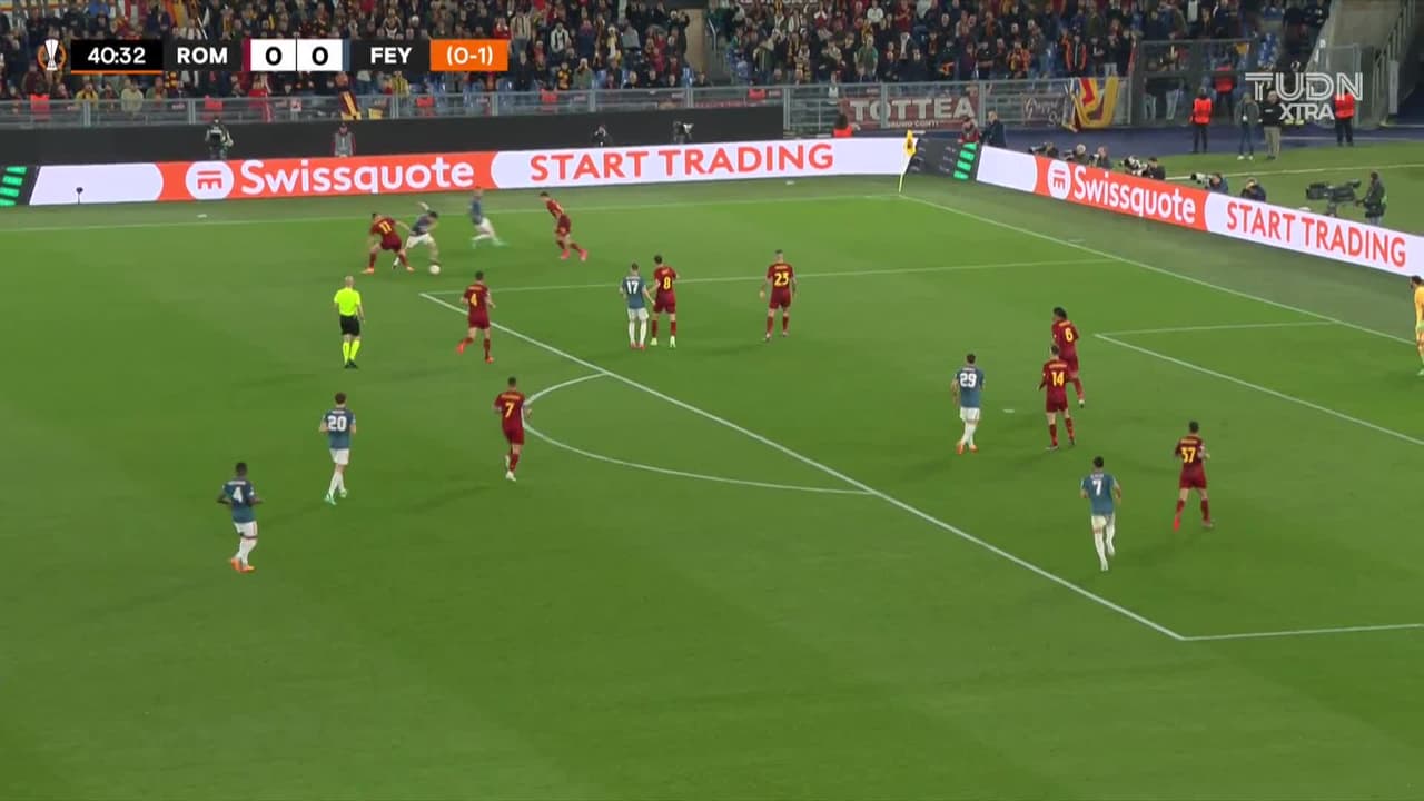 ¡TIRO ATAJADO! disparo por Oussama Idrissi.