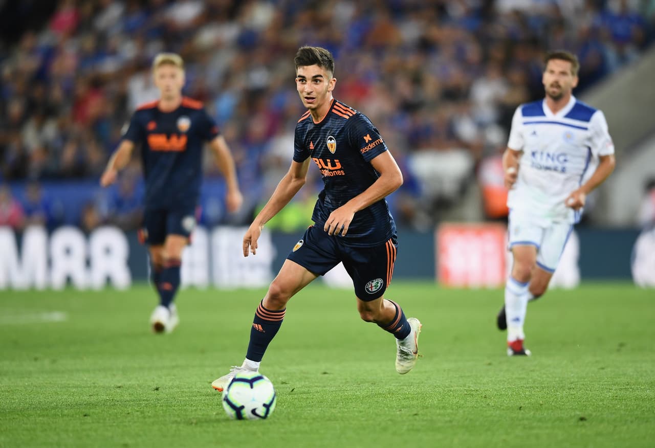 Ferran Torres con Valencia en la Liga de España (2019). Es el más reciente.