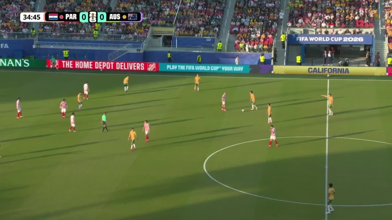 ¡TIRO ATAJADO! disparo por Jordan Bos.