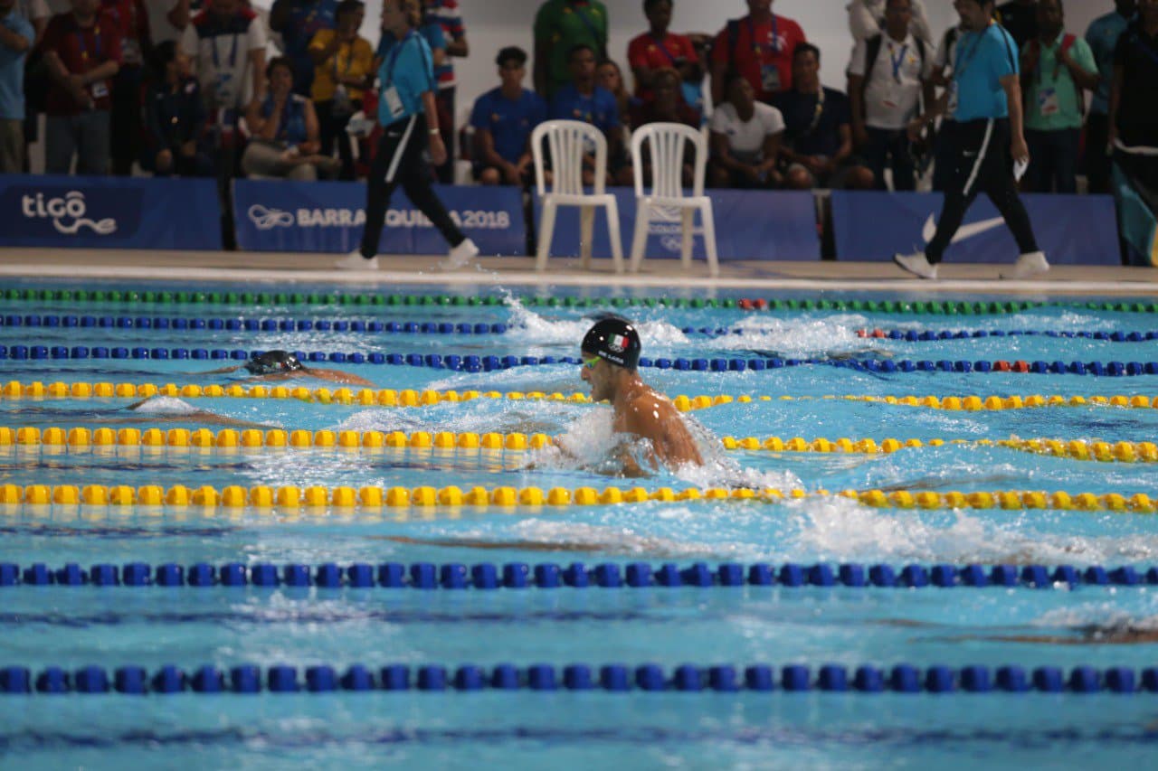 El mexicano Miguel de Lara fue oro y su compatriota Mauro Castillo plata en los 200m pecho masculino. El podio lo cerró el venezolano Carlos Claverie.