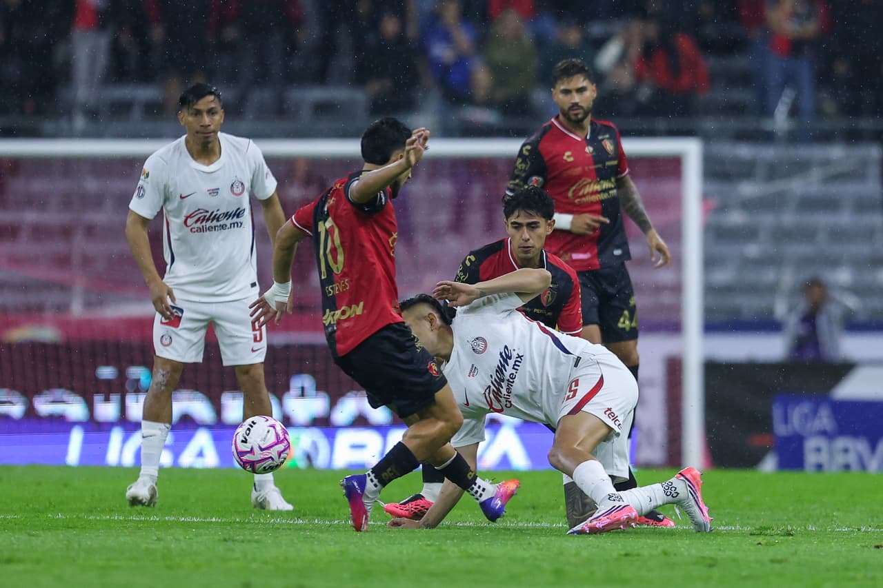 Atlas vs. Chivas EN VIVO por el Apertura 2026: ¡Polémica de vestidor en el Jalisco!