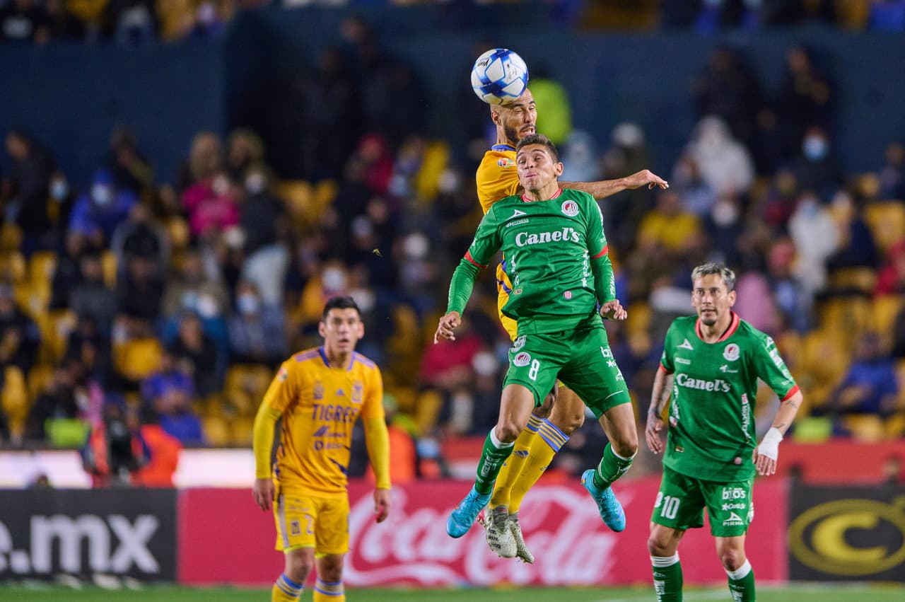 En un partido cerrado los Tigres lograron sacar el triunfo ante San Luis que empezó ganando pero no pudo aguantar el marcador.