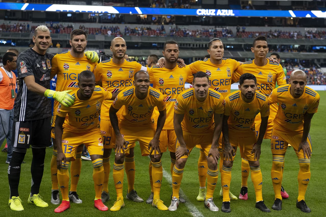Tanto Nahuel Guzmán como André-Pierre Gignac son claves para su equipo y tenían que marcar diferencia.