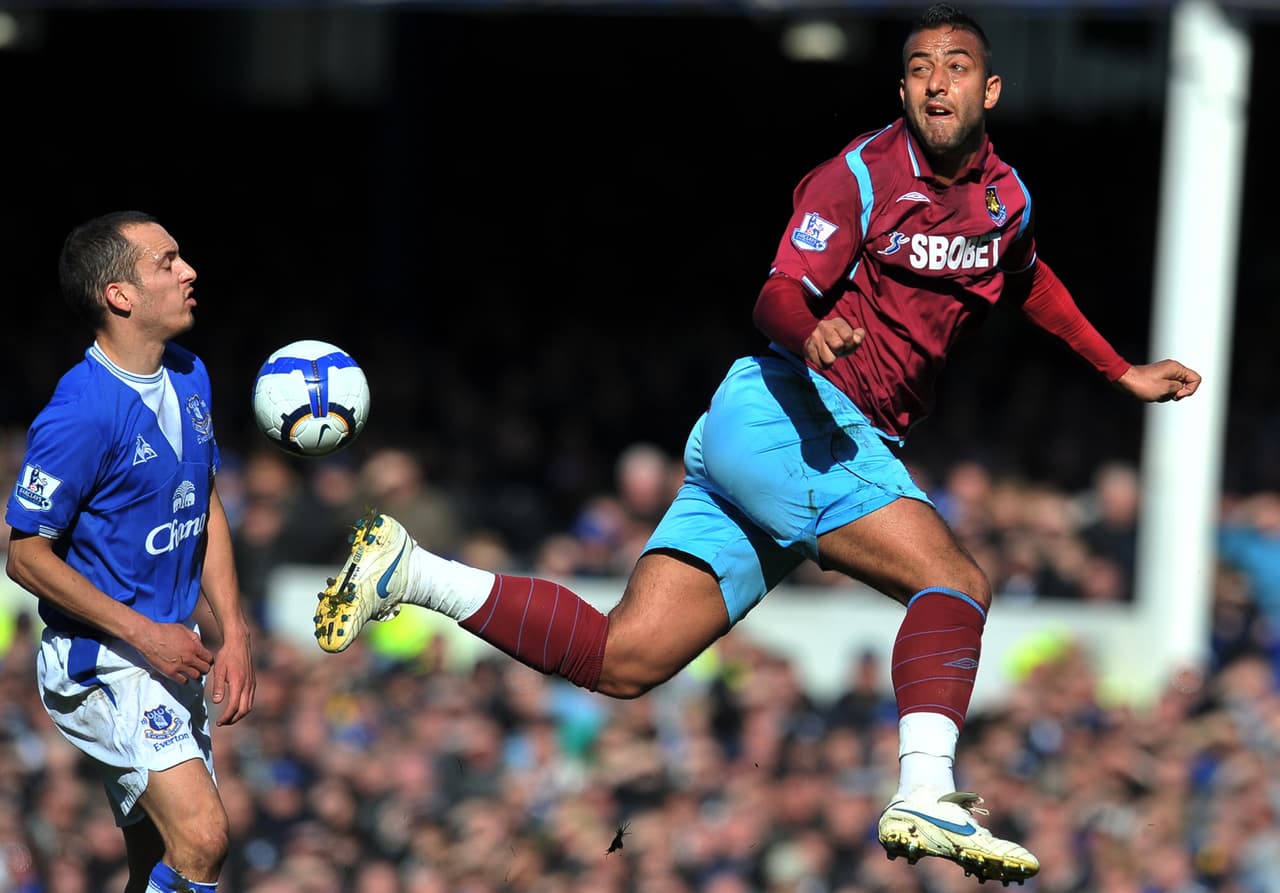 2010: El misterioso goleador egipcio Mido (quien pertenece a la camada de Zlatan Ibrahimovic con el Ajax) disputó nueve partidos y se fue en blanco.