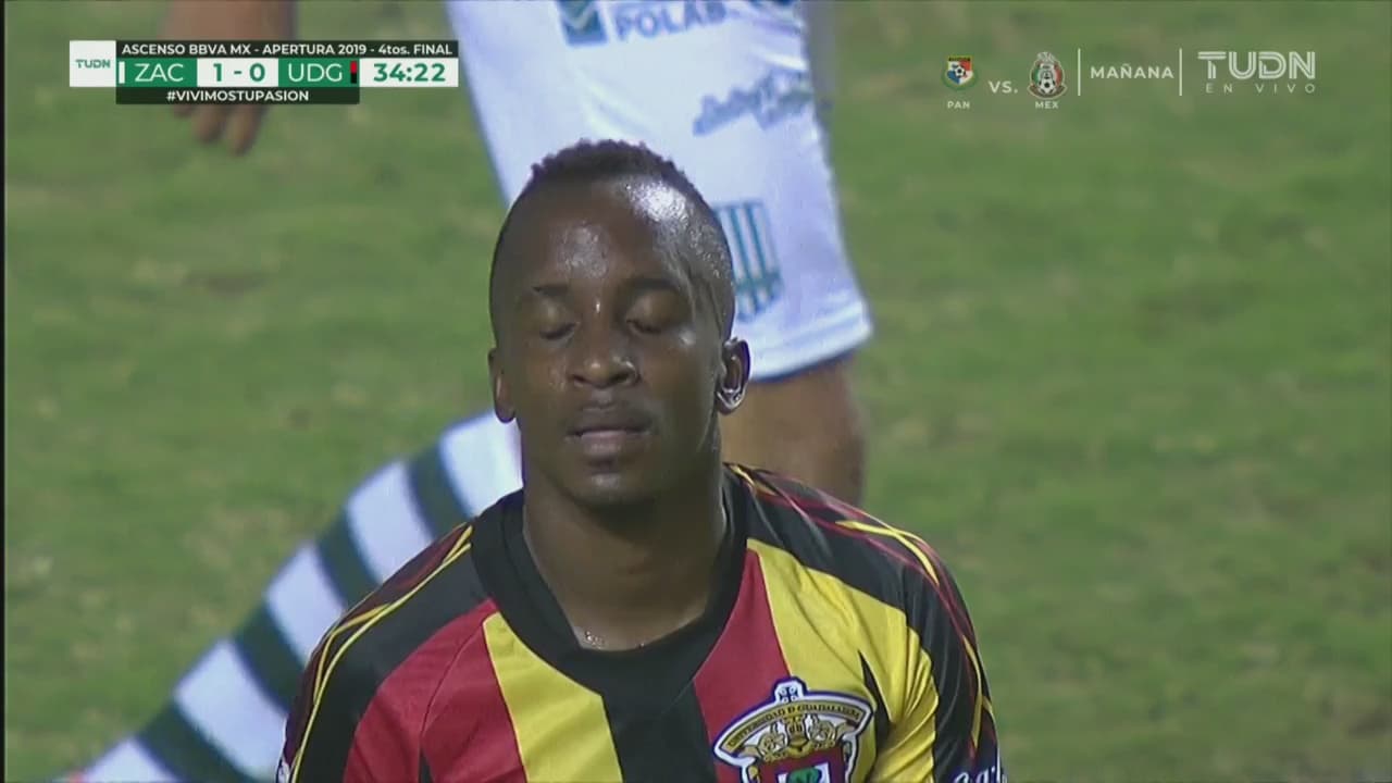 ¡Sacó pintura del poste! Leones Negros responde y busca el empate