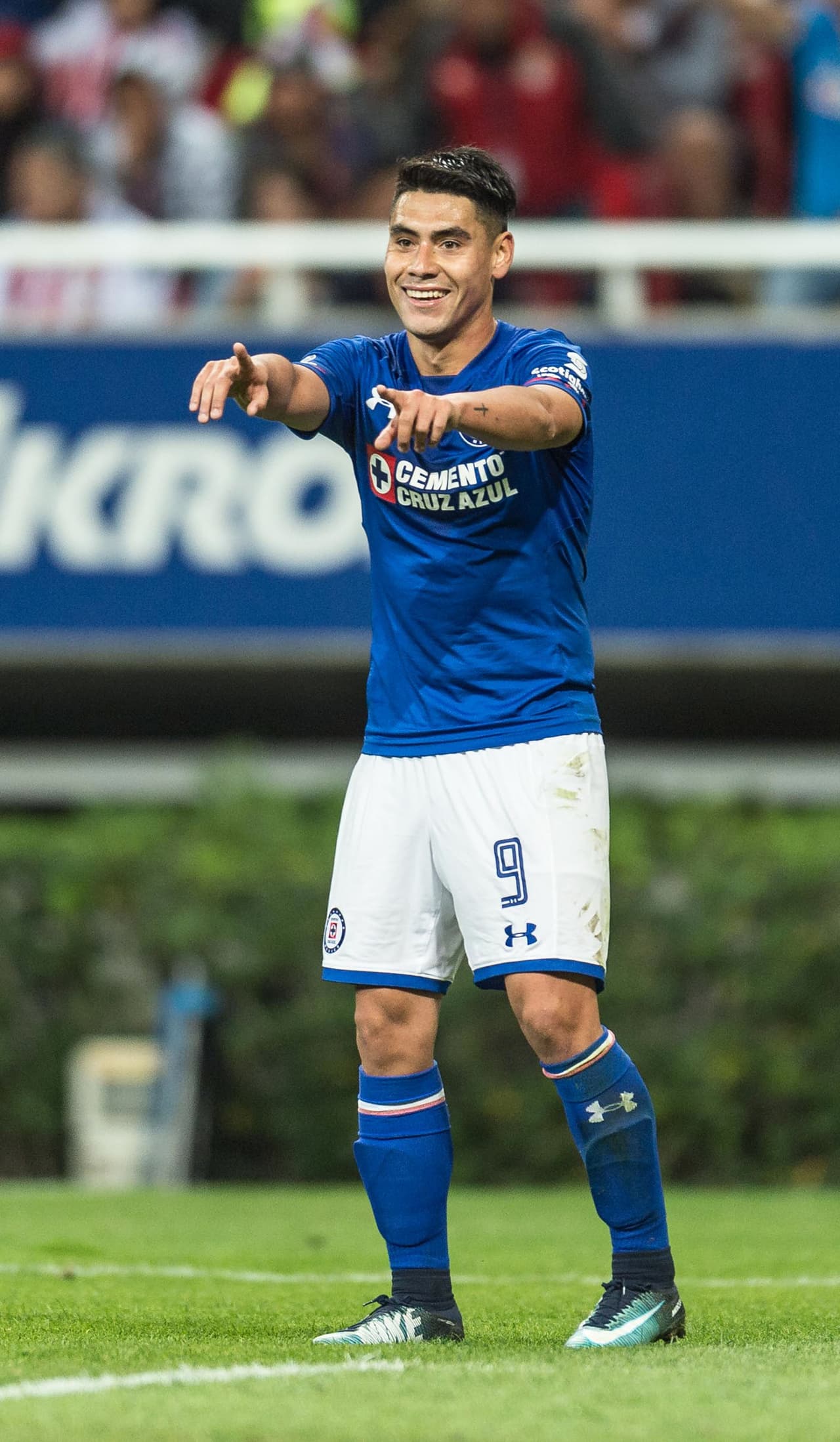 2.- Felipe Mora: Fueron 16 puntos los que el delantero cruzazulino aporto durante la Jornada.