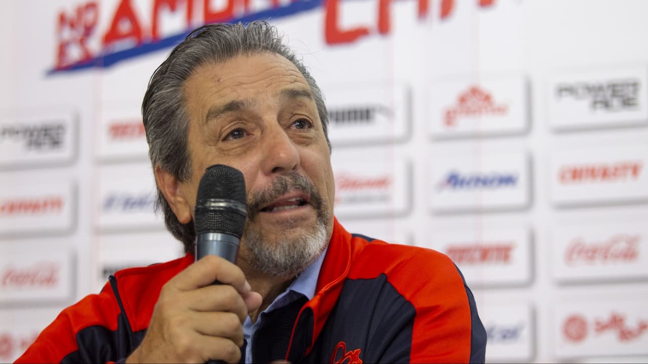 Tomás Boy aseguró que siempre quiso estar en Chivas y que está “acostumbrado a agarrar papas calientes”