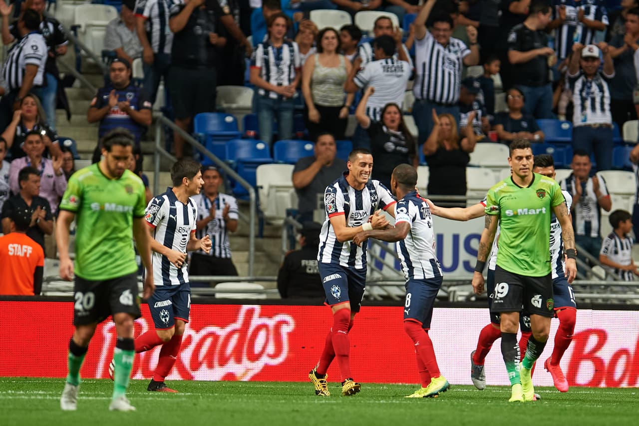 Con gol de vestidor, Rogelio Funes Mori (5’) abrió el marcador para Rayados.