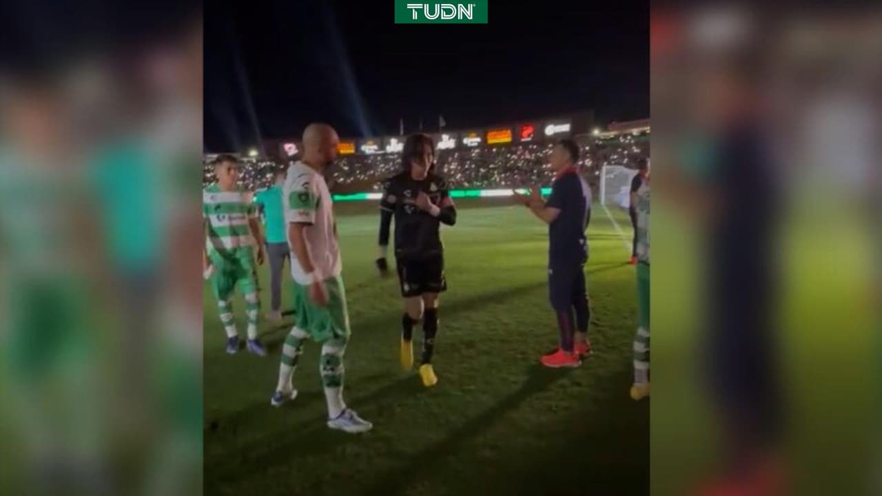 Santos Laguna: Carlos Acevedo rompe en llanto tras quedar eliminado