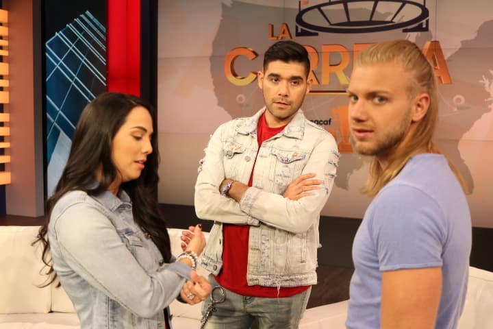 Este lunes dio inicio en Univision la Carrera Copa Oro que entregará a los ganadores un viaje a seguir el torneo de la Concacaf en los Estados Unidos. Sus participantes pasaron por el set.