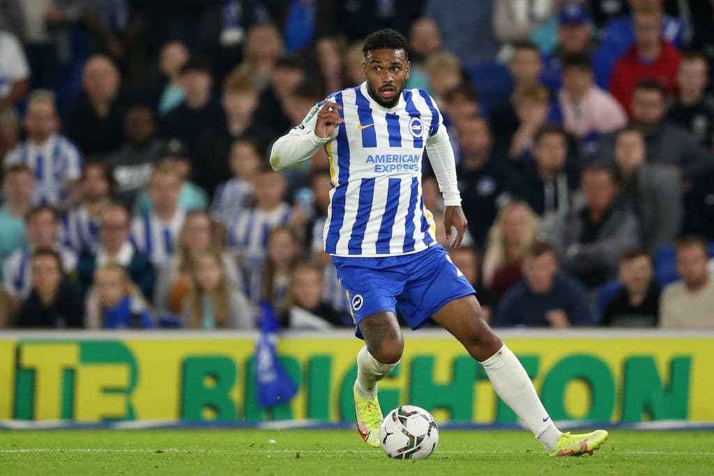 Con doblete de Aaron Connolly, Brighton and Hove Albion consigue su pase a Octavos de final de la Liga de la Inglesa tras derrotar a Swansea.