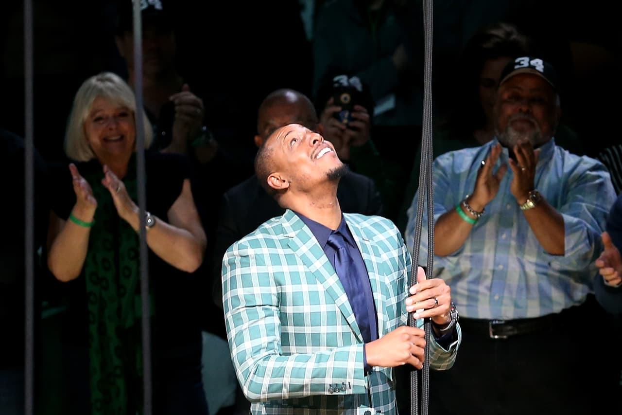 Es el segundo máximo anotador en la historia del equipo con 22,591 puntos.