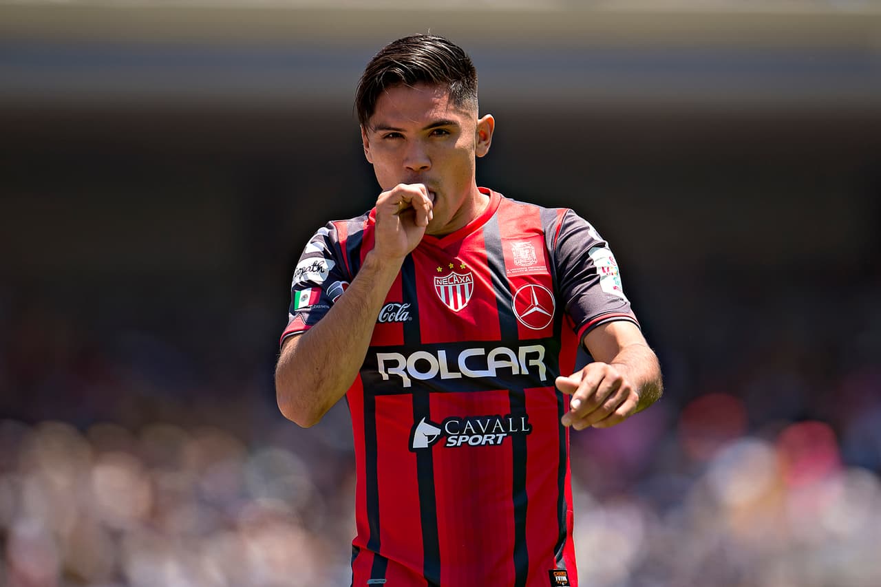“La directiva del Guadalajara llegó a un acuerdo con Necaxa para el traspaso de Dieter Villalpando, quien a partir del Clausura 2019 defenderá la camiseta del club", informó Chivas en un comunicado.