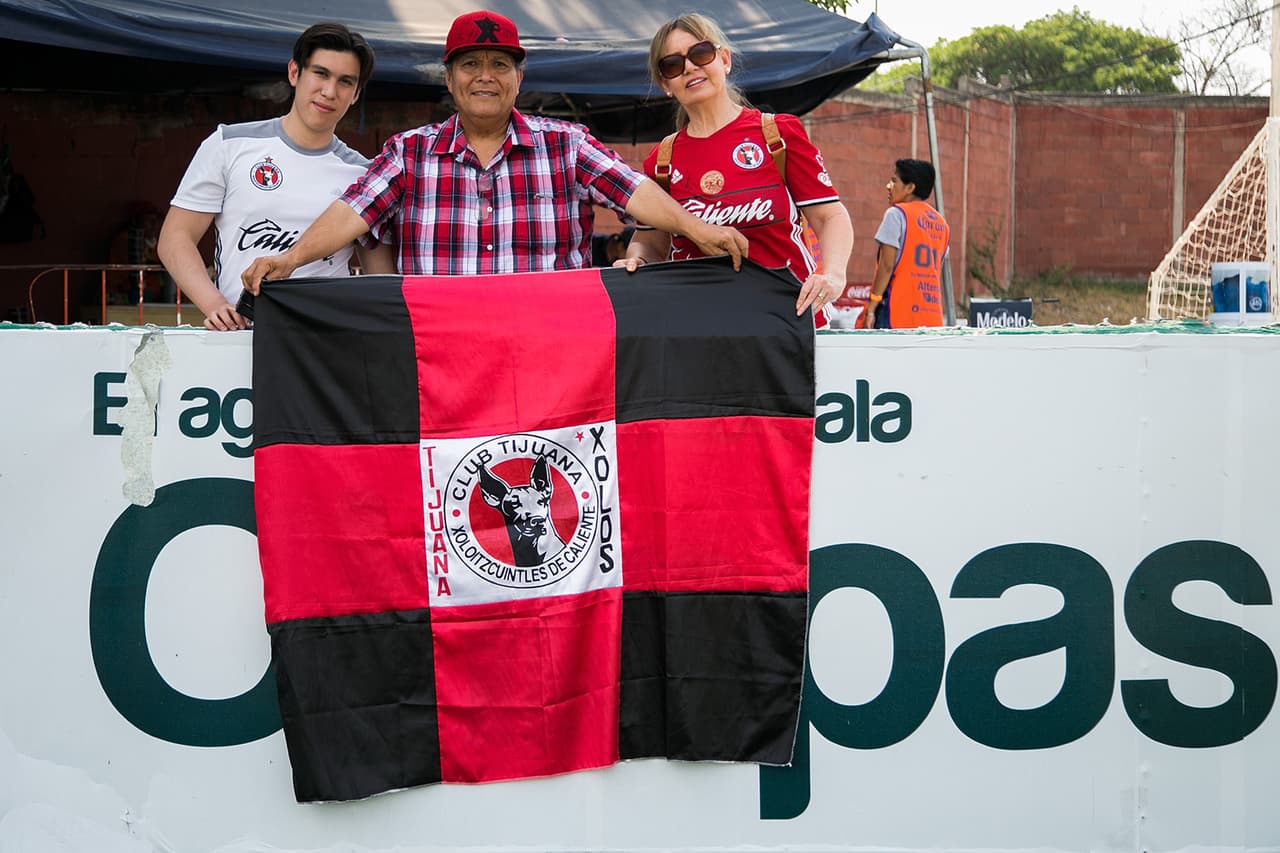 Aficionados de los Xolos también se hicieron presentes a pesar de la gran distancia entre ambas ciudades.