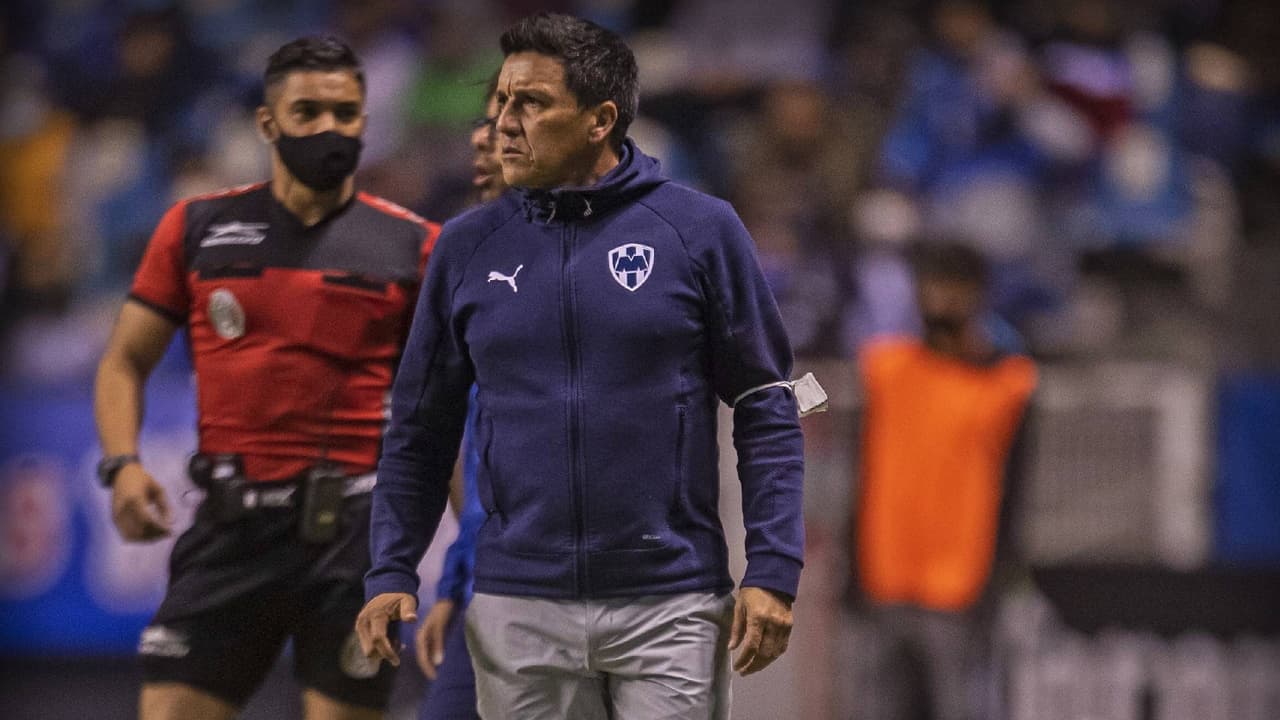 Hugo 'Misionero' Castillo dice que no a Raya2 y deja al Monterrey