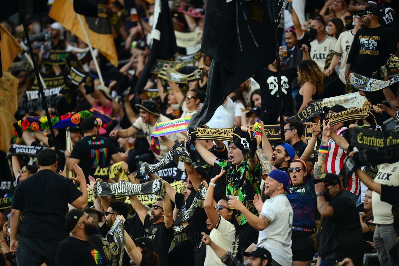 La otra mitad de Los Ángeles celebró en el Banc of California Stadium.
<br>