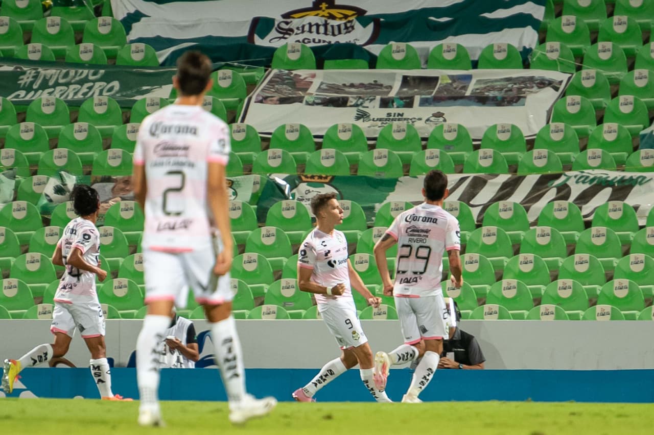 Julio Furch convierte desde los once pasos y empata el encuentro.