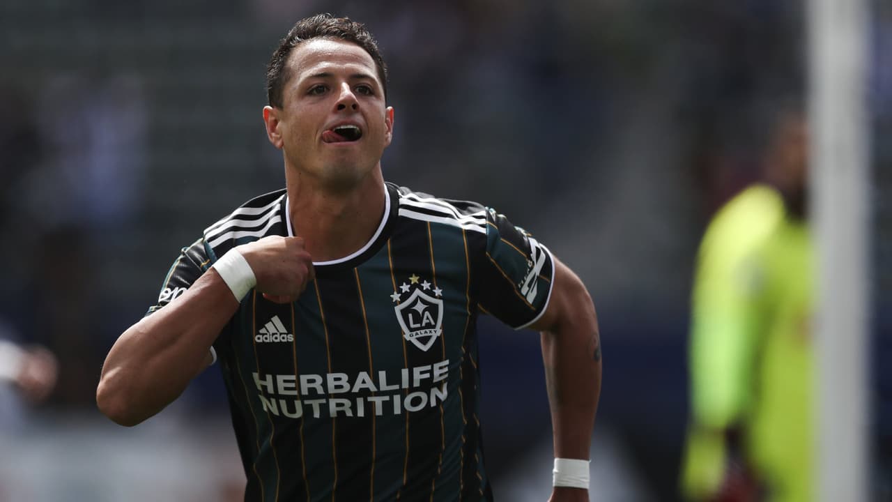 Pagan más de 20 mil pesos para ver a Chicharito en Charlotte