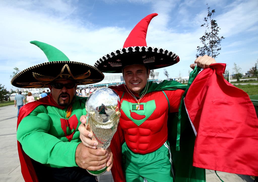 La fiesta de los fanáticos para el partido de México y Corea del Sur por el grupo F en el Mundial de Rusia 2018 tuvo como protagonista el colorido de los seguidores del 'Tri' en Rostov.