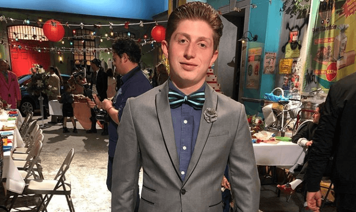 El actor de la serie de televisión mexicana ‘Vecinos’, Octavio Ocaña, fue asesinado tras una persecución policial, tenía 22 años.