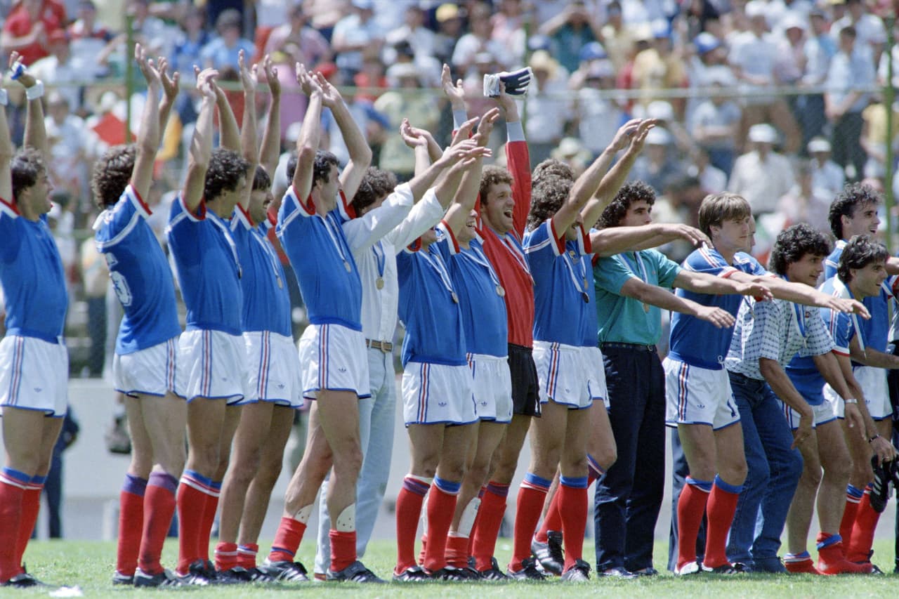 La selección de Francia (foto) ganó el tercer lugar en el Mundial de México 86 luego de vencer en el tiempo extra por 4-2 a su similar de Bélgica.