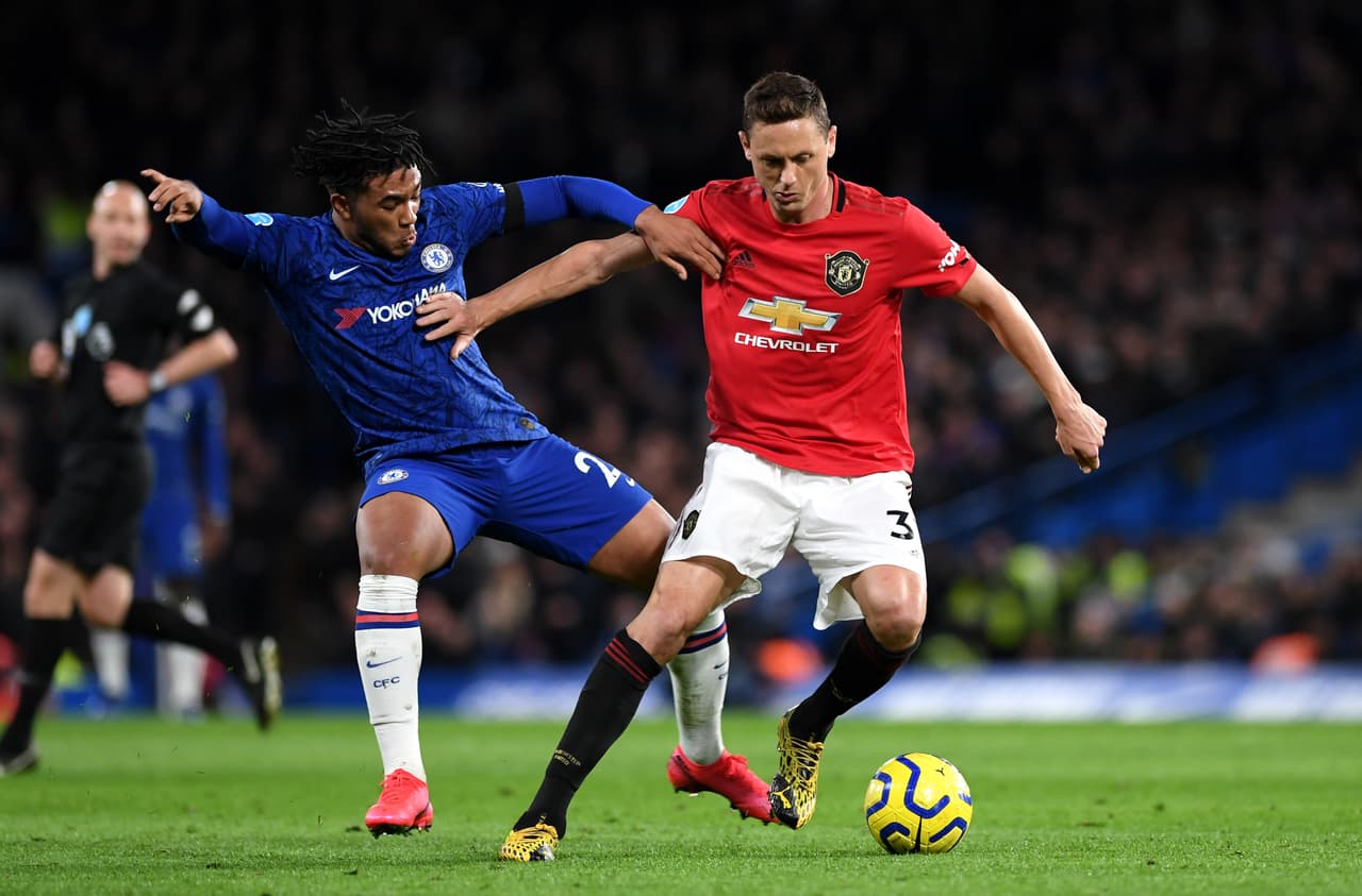 En los primeros minutos el juego fue nivelado y a pesar de las oportunidades creadas por ambos equipos, ninguno pudo imponer su condición.