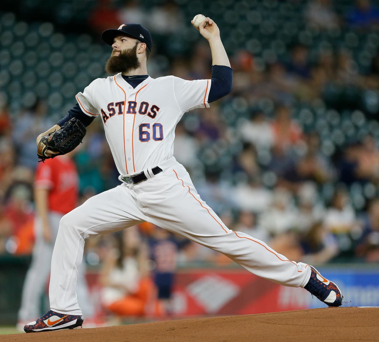LAA 1 – 5 HOU: Dallas Keuchel continúa teniendo una temporada espectacular. Hoy lanzó 7 entradas de 1 carrera y 7 ponches para lograr su tercera victoria del año.