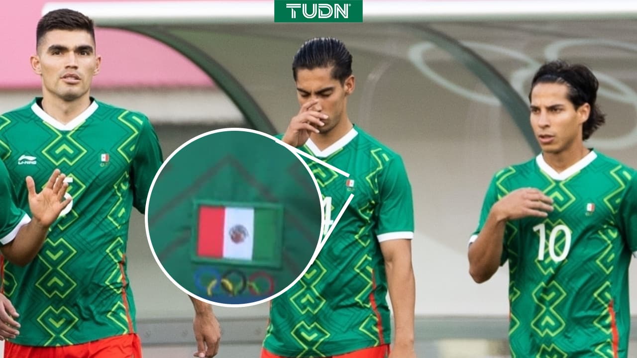 ¡Error en playera del Tri! Ponen bandera mexicana al revés
