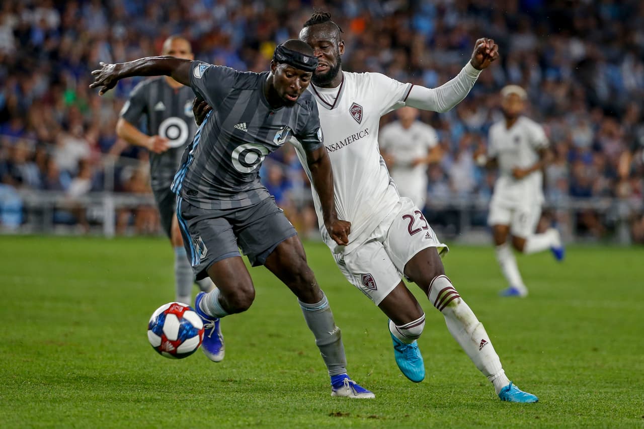 Ike Opara repite una vez más en la selección semanal. Minnesota mantiene opciones concretas de entrar a Playoffs gracias a la solidez de su defensa.