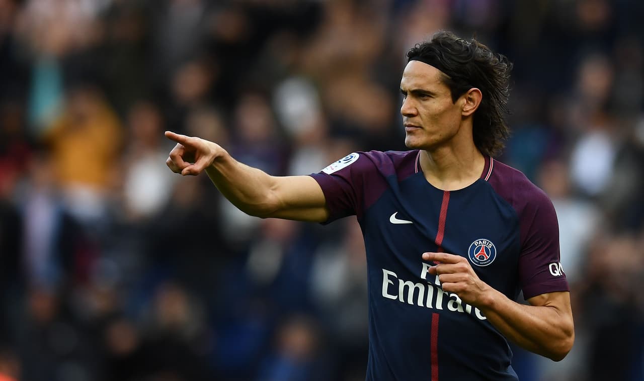 Al minuto 12, la cuenta aumentaría luego de uan excelente jugada entre la 'MCN' –a saber: Mbappé, Cavani, Neymar– que definió el uruguayo.