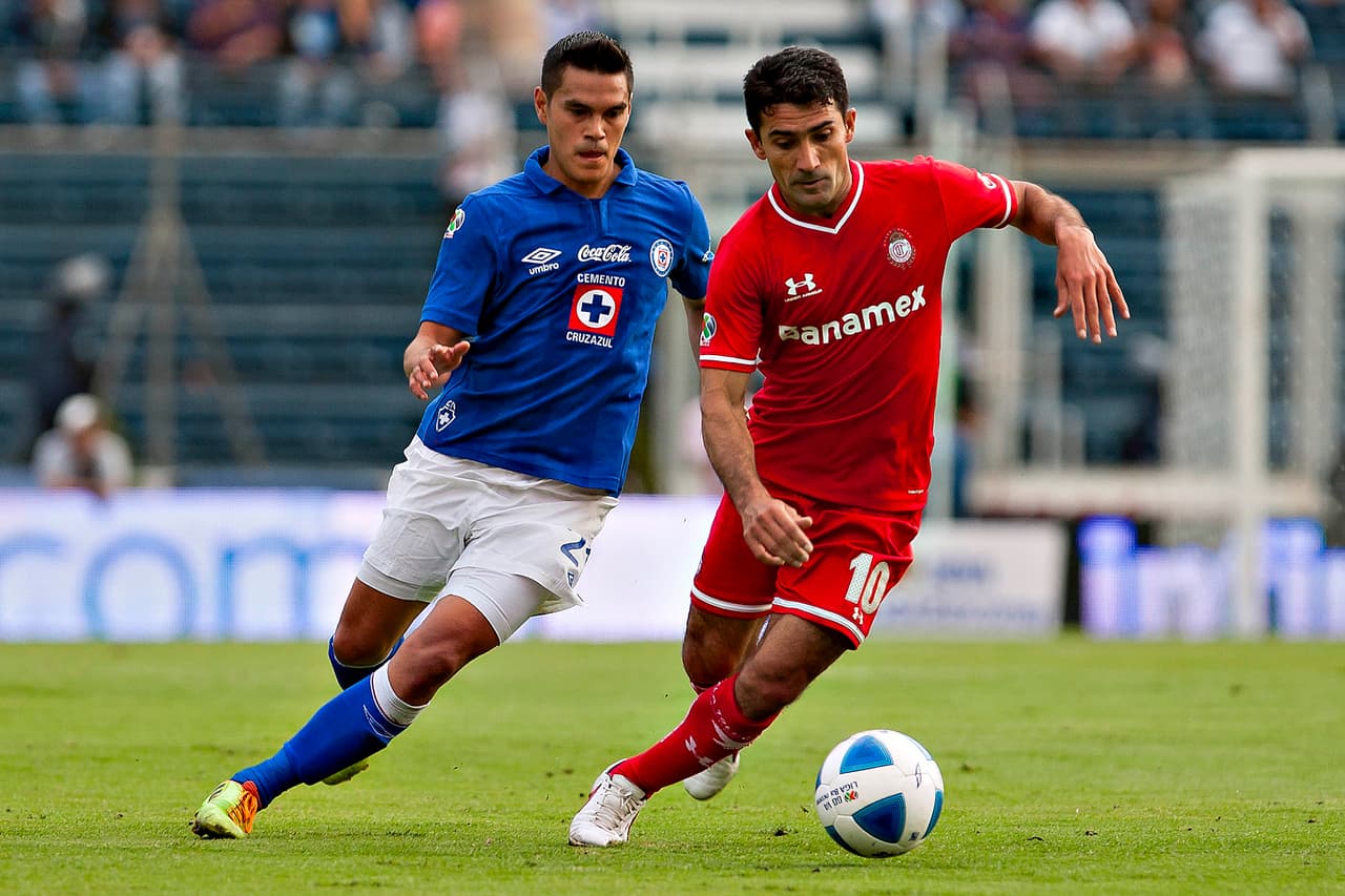 Antonio Naelson Sinha. Brasileño de nacimiento, mexicano por naturalización. De los que mejor conectaban el medio campo con la delantera en México.