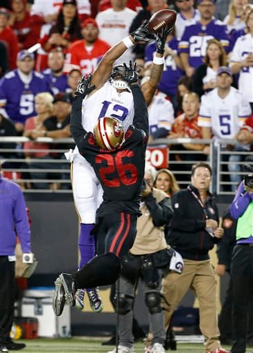 Con muchas dificultades los SF 49ers cerraron la primera jornada de la NFL ganando a los MIN Vikings 20-3. Checa las mejores tomas del duelo.