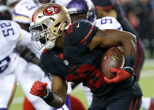 Con muchas dificultades los SF 49ers cerraron la primera jornada de la NFL ganando a los MIN Vikings 20-3. Checa las mejores tomas del duelo.