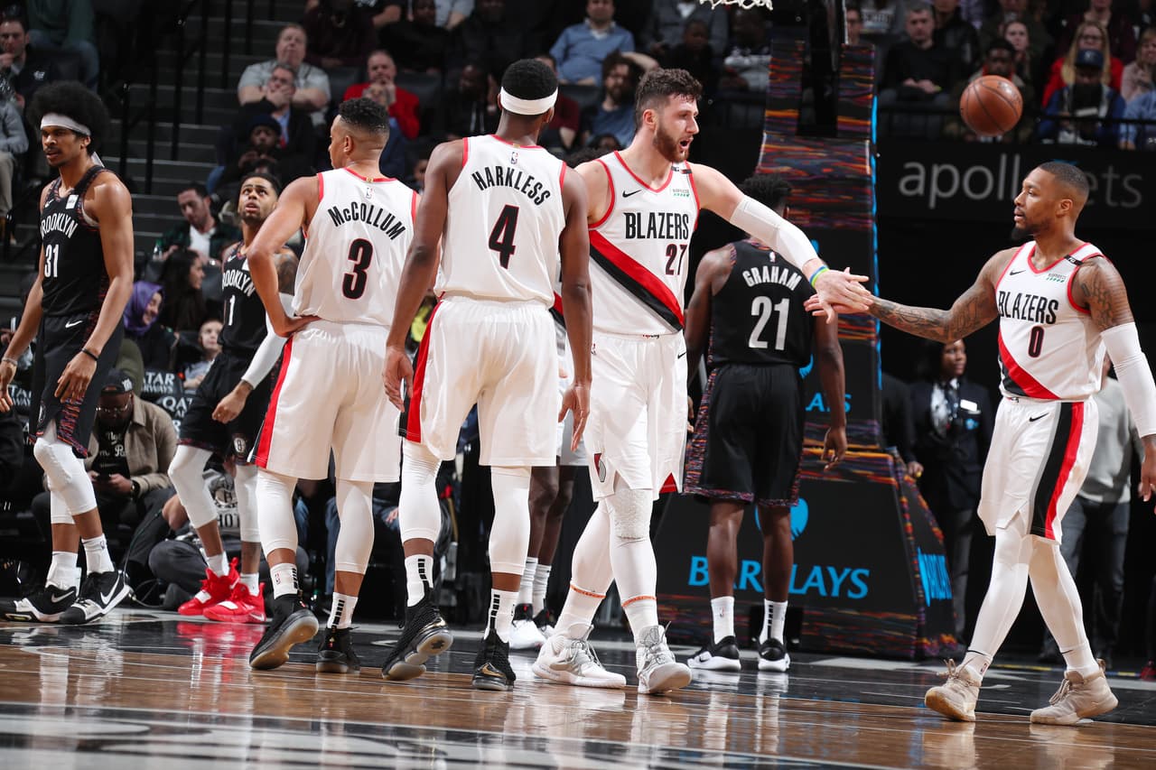 El jugador más destacado fue Jusuf Nurkic quien consiguió 27 puntos, 12 rebotes y una asistencia. Además, contó con el apoyo de Damian Lillard quiene stuvo cerca de un triple doble con ocho rebotes, ocho asistencias y 13 puntos.