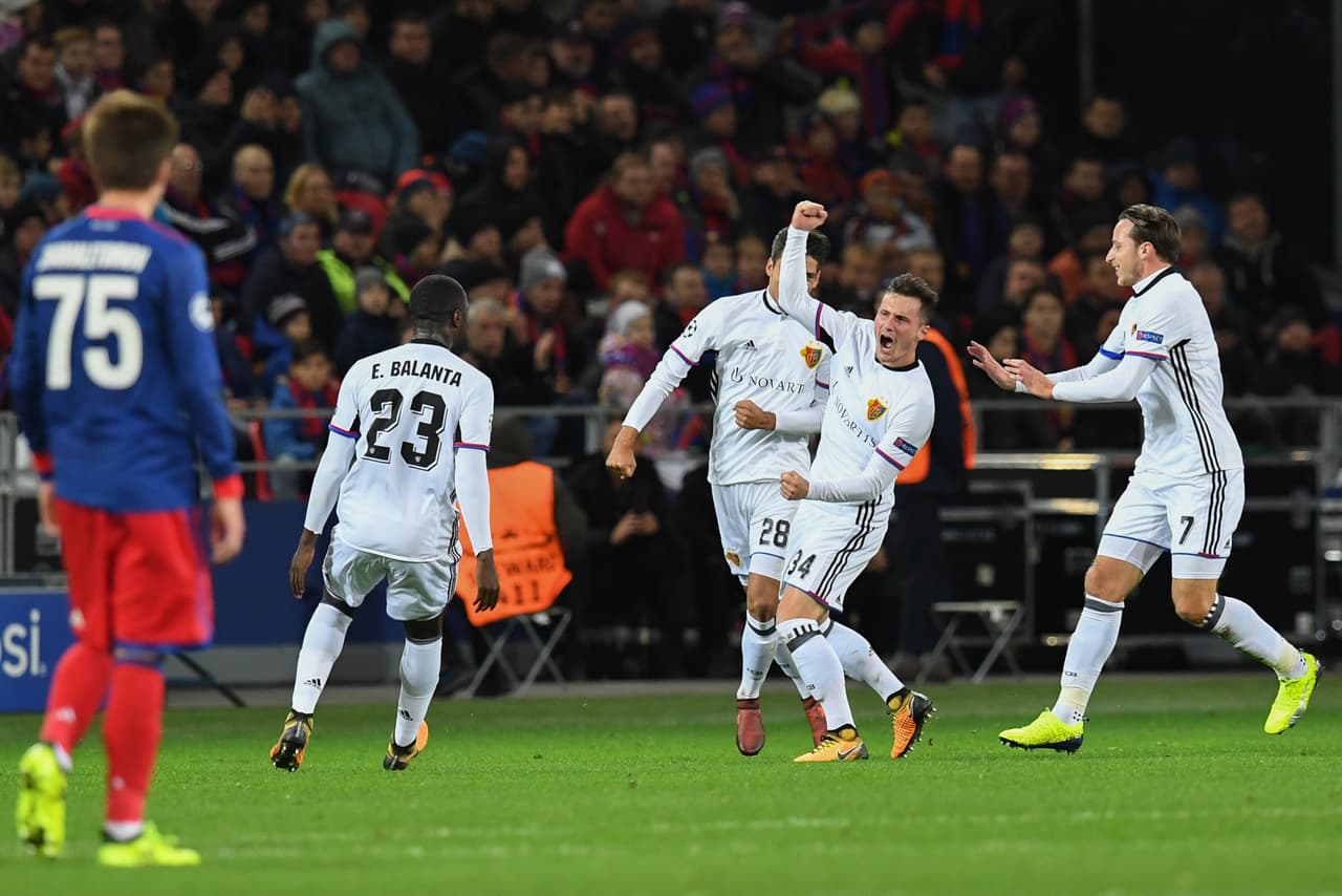 Basilea dio la sorpresa en el grupo A con su triunfo de visitante 0-2 contra CSKA Moscú, con lo que se puso en el segundo lugar del grupo con seis puntos.