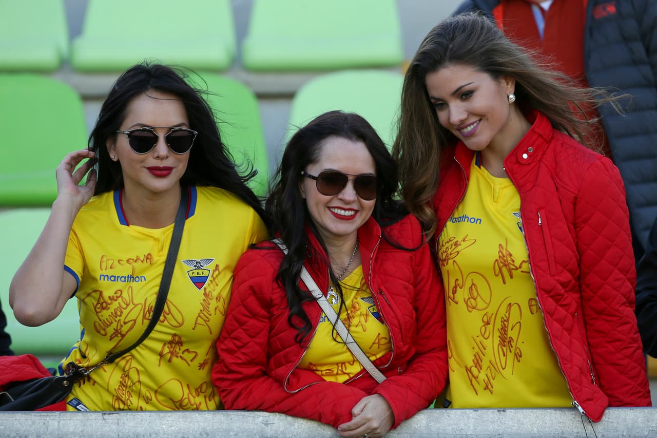 Disfruta de las bellas aficionadas que se hicieron presentes en el arranque de la segunda jornada de la Copa América