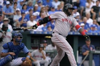 Ortiz llega a 476 jonrones; Medias Rojas aplastan a Reales