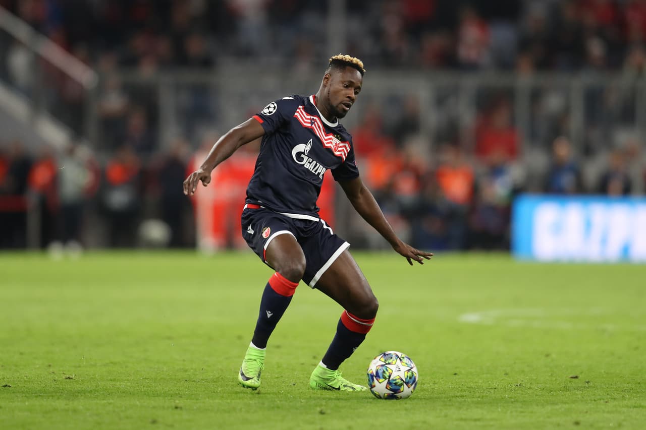 Estrella Roja venció en casa a Olympiacos 3-1. Semedo (37’) abrió el marcador para los visitantes y por parte de los locales anotaron Vulic (62’), Milunovic (87’) y Boakye (90’) cerró la cuenta.