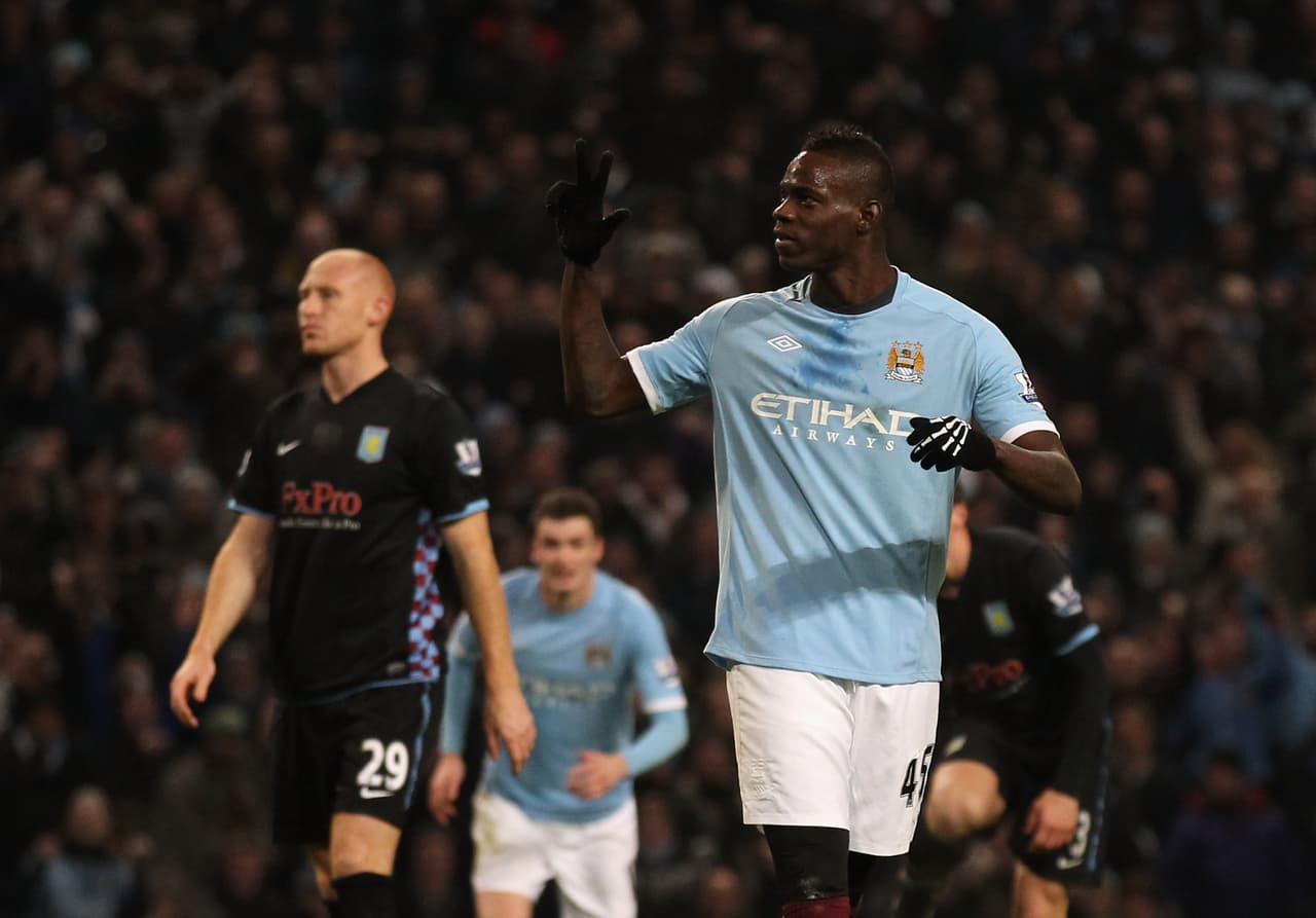 Balotelli no cambió su estilo cuando hizo parte de Manchester City de 2010 a 2013, donde marcó 30 goles en 80 partidos.