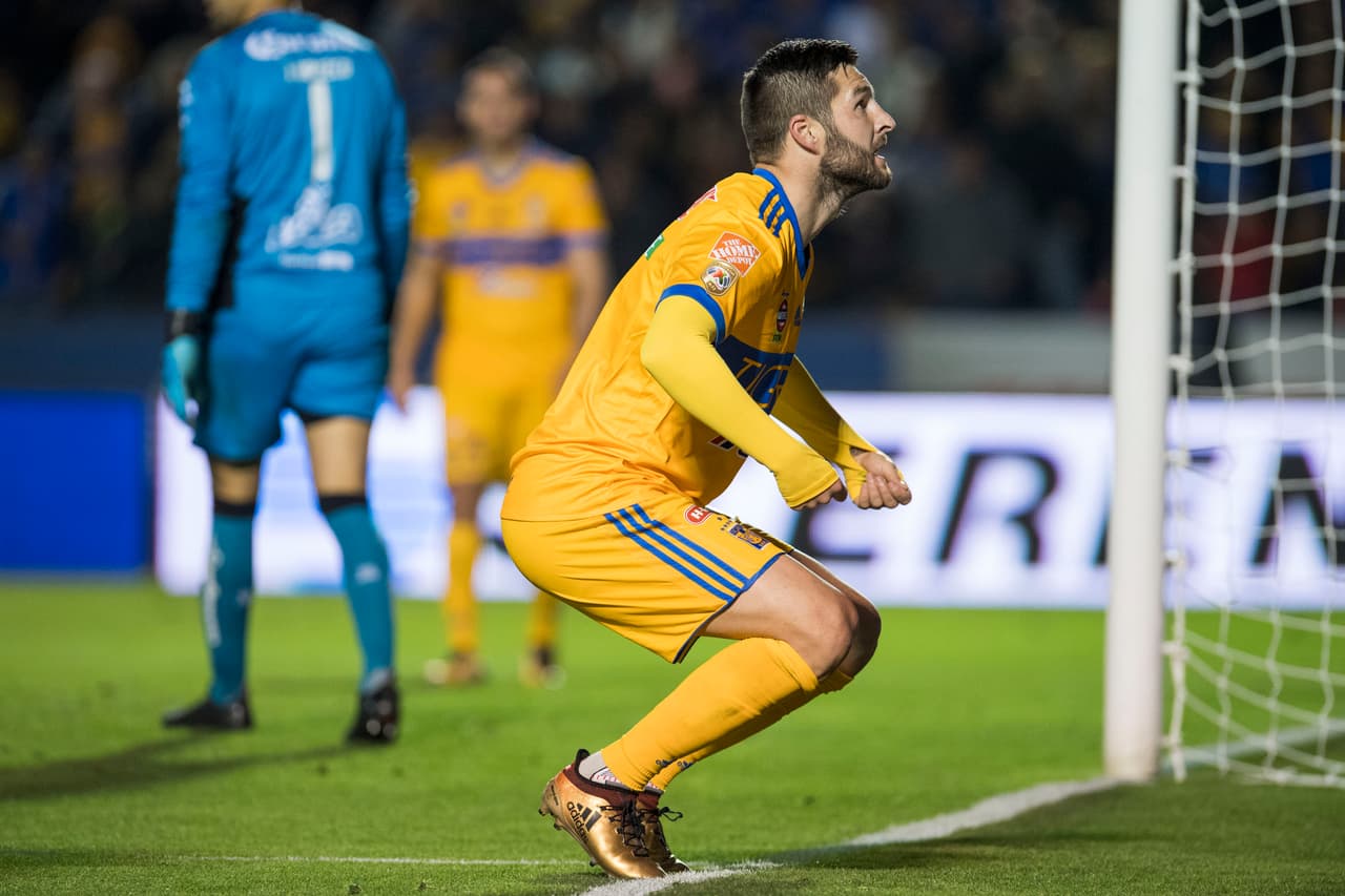 Gignac es un depredador del área y se encontró un balón en el área chica que sólo tuvo que empujar para marcar el gol del triunfo al minuto 68.