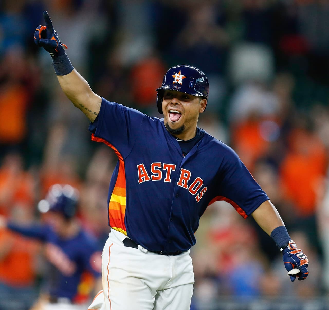 Juan Centeno - Puerto Rico: El receptor de los Astros será un relevo de lujo para su equipo.