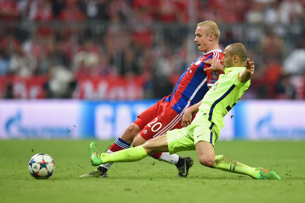 Mascherano inició como mediocampista central, pero las cirunstancias lo llevaron a buscarse una posición en la defensa.
