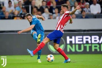 Thomas Lemar y Joao Félix hicieron los goles colchoneros mientras que el alemán Sami Khedira puso el de la 'Vecchia Signora.'