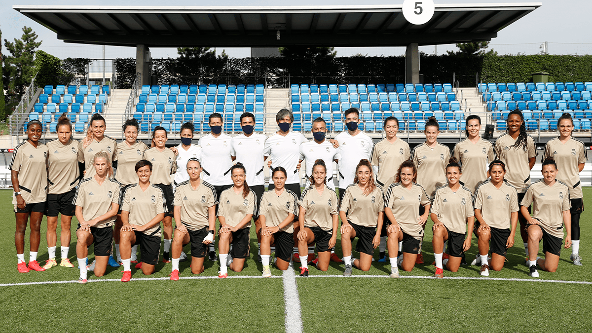 El Real Madrid tuvo su primer entrenamiento en la historia del futbol femenil español.