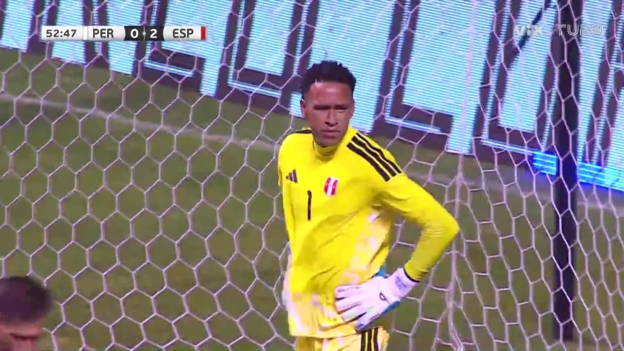 ¡No te puedo creer el oso de Perú vs. España en el Estadio Cuauhtémoc!