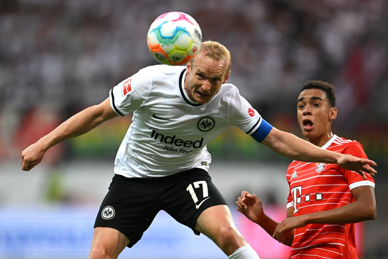 Bayern Munich no tuvo compasión y apaleó al Eintacht Frankfut ante su afición en el arranque de la Bundesliga.