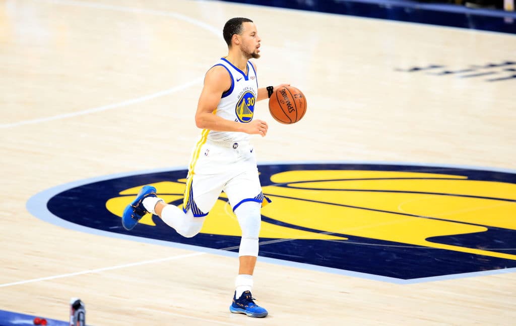 <b>3) Golden State Warriors</b>: Son el equipo de moda en la NBA y con un jugador imán de la nueva generación. Su valor es de 3.5 billones de dólares.