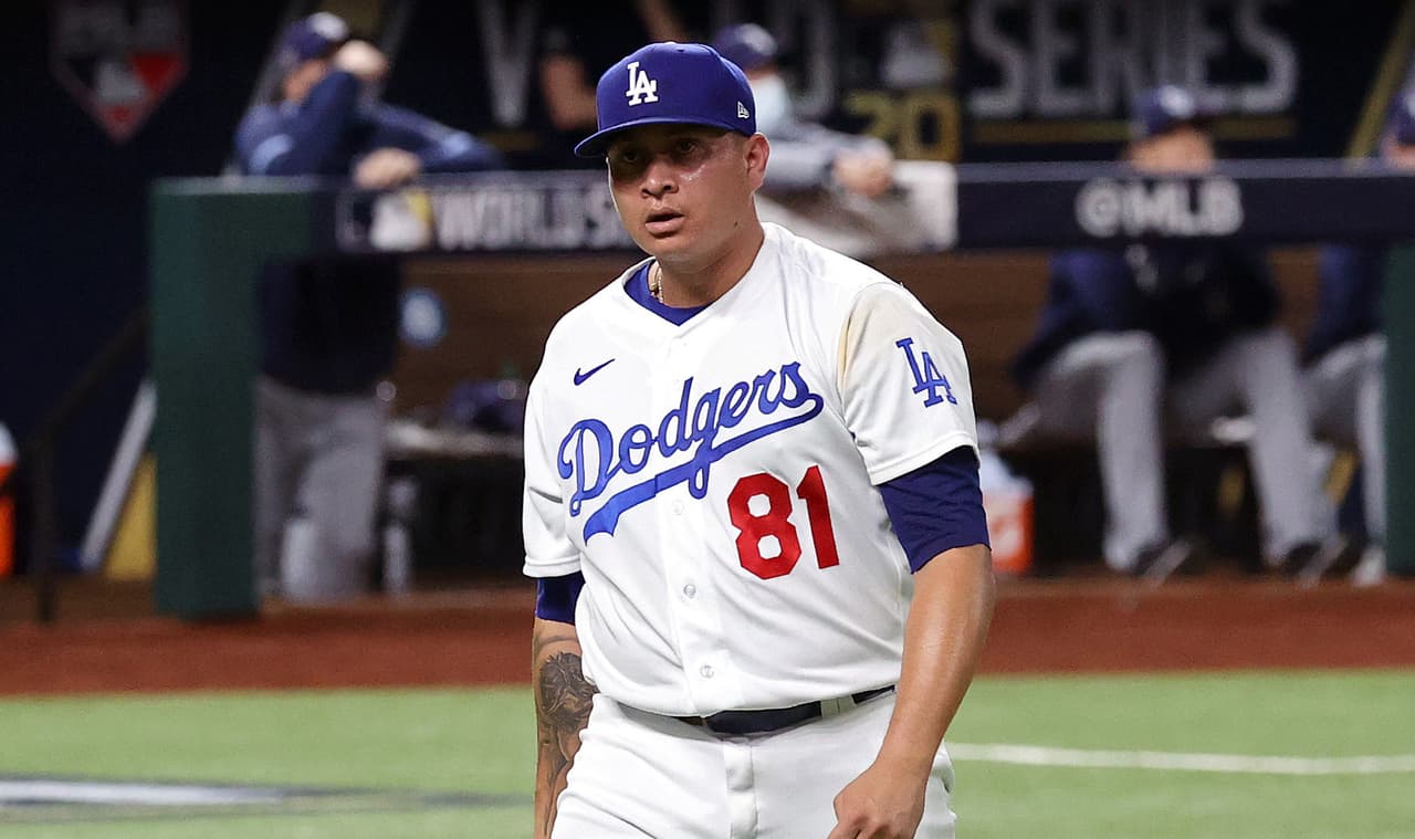 Víctor González cumple 11 años en MLB: su historia y estadísticas 