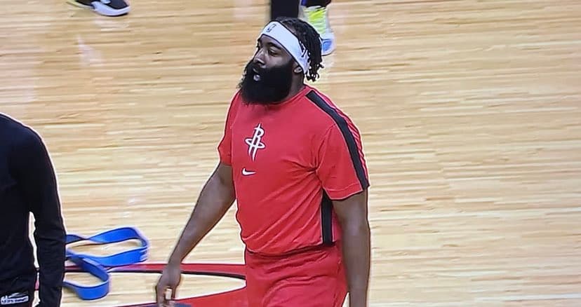 James Harden estalla las redes sociales por foto con posible sobrepeso