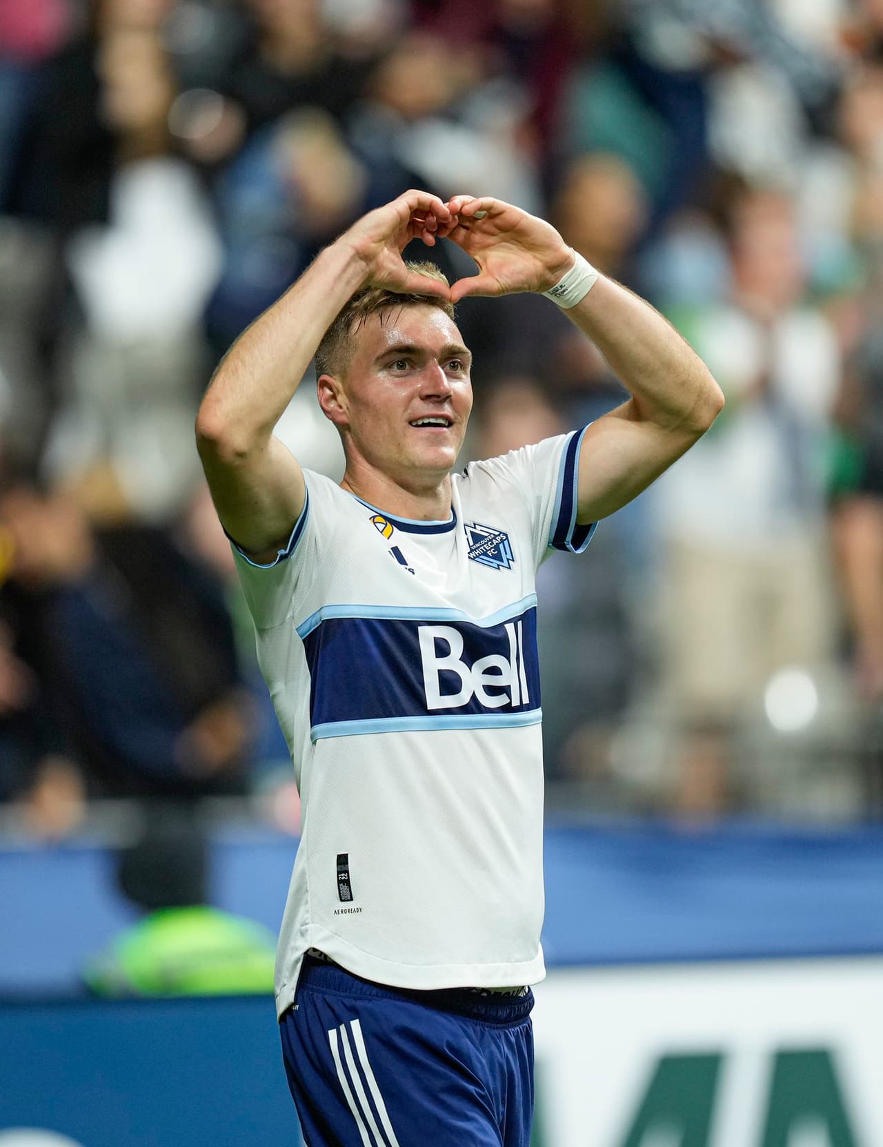 Defensor - JULIAN GRESSEL (Vancouver Whitecaps FC)